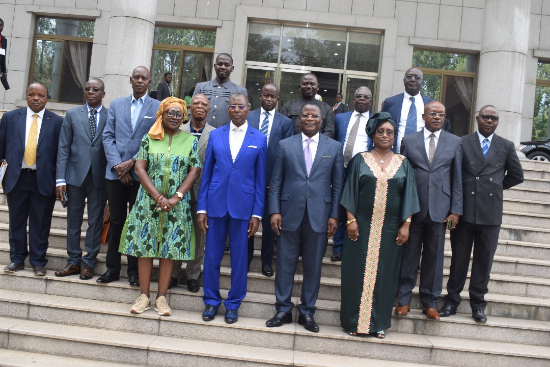 Gestion du contentieux des élections sénatoriales : Le Prof. Coulibaley et ses collègues membres de la Cour constitutionnelle à Brazzaville pour s’enquérir de l’expérience de leurs homologues Congolais